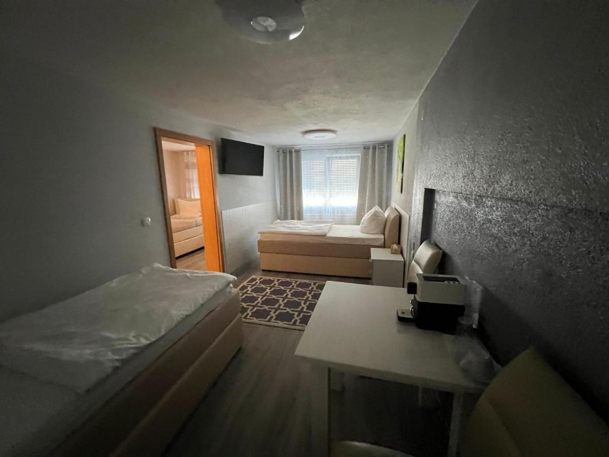 Gastehaus In Der Daimlerstadt Schorndorf  Ngoại thất bức ảnh